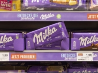 MILKA POVLAČI JEDNU SERIJU ČOKOLADA SA POLICA: Može biti opasno
