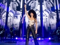 ODRŽALA KONCERT U ZAGREBU: Severina pred punom Arenom posvetila pjesmu majci koja štrajkuje glađu u Novom Sadu