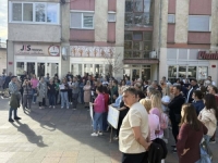 SREBRENIK I GRADAČAC DANAS NA NOGAMA: Tražimo odgovornost, šutnja nas je dovela dovde