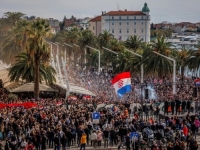 NJEMAČKI MEDIJI U ČUDU: Hrvatski ministri su hodočastili mamutskom koncertu ustaškog barda