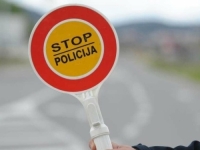 KAŽNJENA SA 6.000 MARAKA: Policija zaustavila sumnjivo vozilo, a onda je uslijedilo iznenađenje...