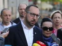 TOMAŠEVIĆ U INAT PLENKOVIĆU: 'Zabranit će se korištenje ustaških simbola u gradskim prostorima!'