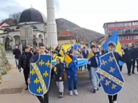 DJECA SREBRENICE ZA SVOJU DOMOVINU; A ALIJA TABAKOVIĆ ZA 'SB': 'Na svima koji još uvijek imaju dilemu o Bosni...'