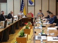 BRUKA I SRAMOTA: Vijeće ministara BiH nije izglasalo Dan žalosti na nivou države, evo ko je bio PROTIV...