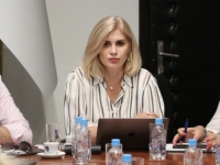 ZASTUPNICA VILDANA BEŠLIJA PROVELA TRI SATA U POLICIJI: Brojne prijave zbog online nasilja - 'Nasilje se ne prelazi šutnjom!'