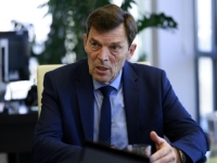 MINISTAR OBRAZOVANJA SLOVENIJE PORUČIO: Potrebno poučavanje o korištenju alata podržanih umjetnom inteligencijom, a ne zabrana