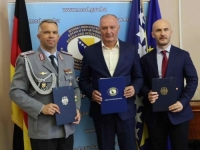 PRIJATELJI SU UZ NAS: Velika pomoć Njemačke našim Oružanim snagama, Helez potpisao sporazum... (FOTO)
