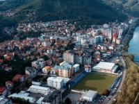 POČELO SUĐENJE ZA ZLOČINE U ZVORNIKU: 'A zatim su istog dana preselili oko 3.000 žena, djece i staraca na kamionima 'Autotransporta' koje je...'