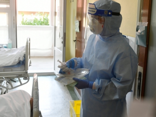 DR. NENAD LALOVIĆ OTKRIO SVE DETALJE O POJAVI TIFUSA U FOČI: Studentica operisana