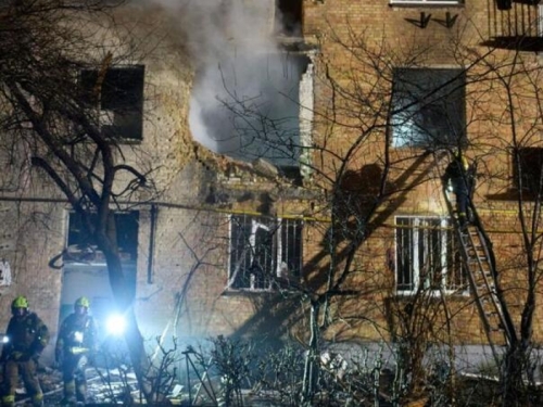 RUSI (NE) BIRAJU SREDSTVA KOJIMA ĆE GAĐATI UKRAJINCE: Na Kijev lansirali i... (VIDEO)