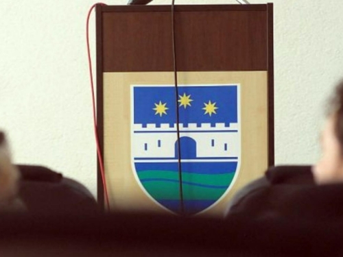 SVI SU 'ZA': Skupština ovog kantona usvojila novi Zakon o srednjem obrazovanju, novina mogućnost osnivanja srednje policijske škole