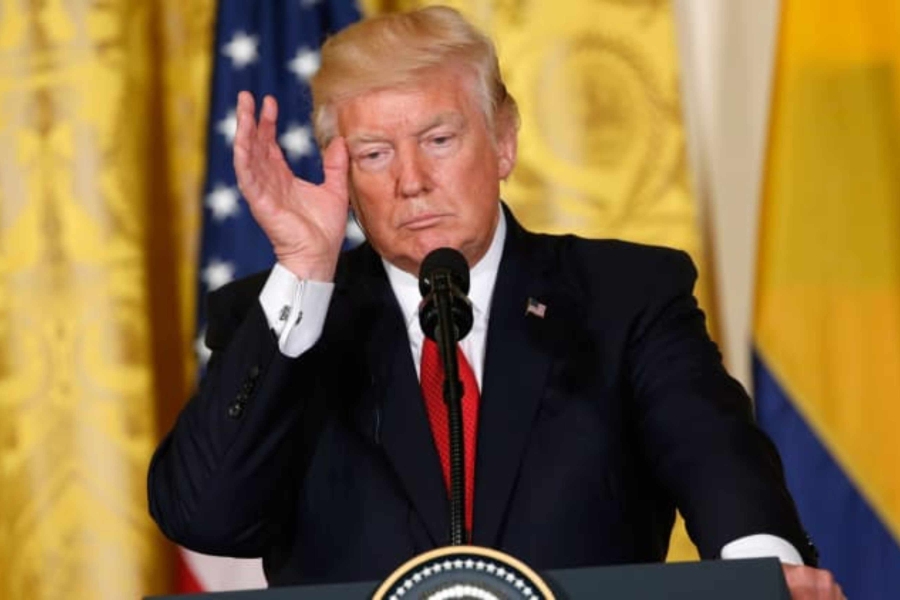 TEK SAD KREĆE HAOS: Objavljeni novi Epsteinovi e-mailovi, u njima se spominje Donald Trump