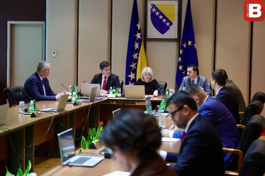 BURNO U SARAJEVU: Vijeće ministara Bosne i Hercegovine razmatra Nacrt zakona o izmjenama...