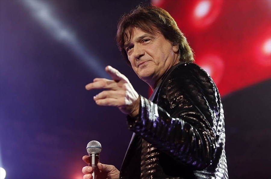 ČOLA JE TO: Ulaznice za koncert Zdravka Čolića planule sedmicama unaprijed