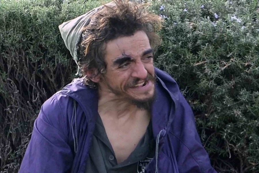 PREPOZNAJETE LI GA: Ovaj beskućnik je nekada bio zvijezda popularne serije za djecu, pogledajte kako danas živi... (FOTO, VIDEO)