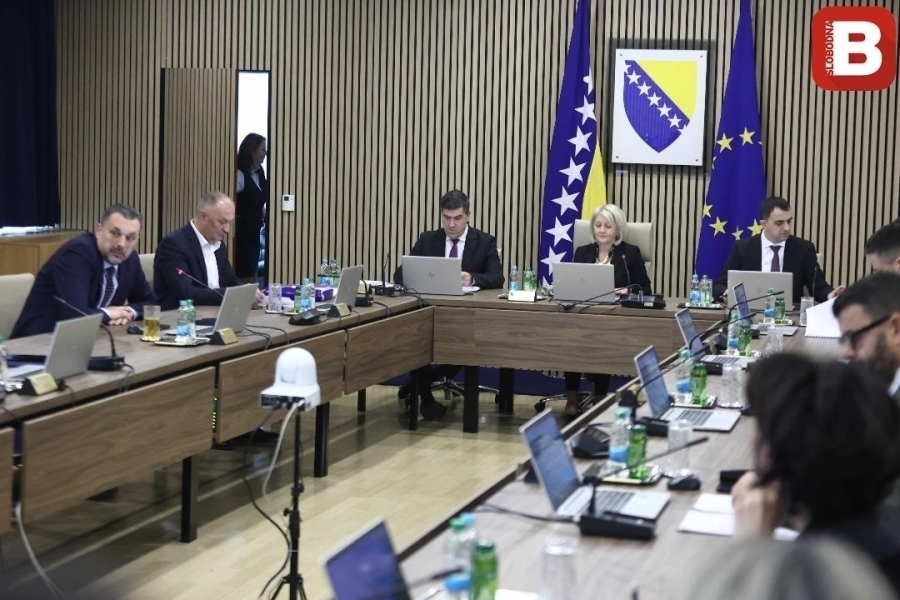 BURNO U SARAJEVU: Sjednica Vijeća ministara Bosne i Hercegovine, na dnevnom  redu Informacija o statusu... | Slobodna Bosna