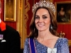 SPEKTAKULARNO IZDANJE: Kate Middleton sve je ostavila bez riječi u nikad viđenoj haljini, a tek jedan detalj... (FOTO)