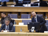 BURNO NA DOMU NARODA: Nakon opomene Ademovića, Nešković i Vuković napustili sjednicu (VIDEO)