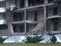 ISPUNJENA VUČIĆEVA NAJAVA: Skinut veliki reklamni pano Vojske Srbije sa zgrade Generalštaba