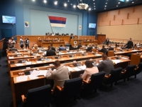 EVO ŠTA KAŽU POSLANICI U NARODNOJ SKUPŠTINI RS: Da li bi se testirali na narkotike