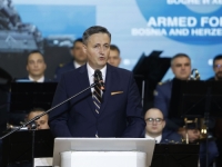 'SB' NA SVEČANOJ AKADEMIJI, DENIS BEĆIROVIĆ PORUČIO: 'OS BiH su vojska svih nas - jačanje kapaciteta i put ka NATO-u ostaju prioritet' (FOTO)