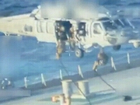 SNIMKA IZ ZRAKA: Američki specijalci izvršili helikopterski desant na brod, oglasio se Donald Trump...