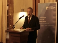 BAKIR IZETBEGOVIĆ NA PRIJEMU KOD FONDACIJE KONRAD ADENAUER: 'Članstvo u EU je prirodni put za BiH, režim koji je iscrpljivao BiH je iscrpio ljude u RS-u i gubi podršku'