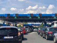 NEPREGLEDNE KOLONE NA GRANICI SA HRVATSKOM: U Gradišci se čeka čak četiri sata