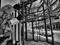 'SARAJEVO 1992-1996 / NAJDUŽA OPSADA': U Beogradu izložba fotografija italijanskog fotoreportera Maria Boccae nastale tokom opsade glavnog grada BiH (FOTO)