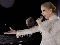 URNEBESAN SNIMAK: Celine Dion je potpuno oduševila čestitkom za Božić, pogledajte i kako (VIDEO