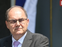 SCHMIDT ČESTITAO HANUKU: 'Neka svaka svijeća koju upalite donese zdravlje i prosperitet'