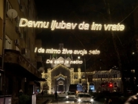 DIJAGNOZA DRUŠTVA NA KRAJU GODINE: Sarajevo slavi pjevača, Banja Luka četnika