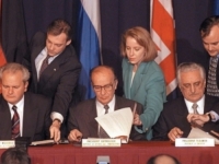 ANALIZA KYIV POSTA: 'Alija Izetbegović je potpisao pod ogromnim pritiskom - Zašto Dejton ne može uspjeti u slučaju Ukrajine'