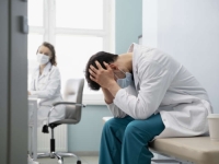 UHAPŠEN ZDRAVSTVENI RADNIK: Pacijentima davao drogu, te ih dodirivao po tijelu