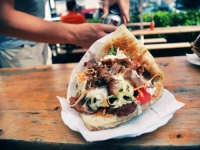 KOMENTAR HARISA IMAMOVIĆA: Znaju li ministri koliko košta doner?