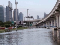 KAD U PUSTINJU STIGNE OLUJA: Ulice Dubaija poplavljene nakon pljuska (VIDEO)