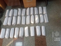 TOKOM GRANIČNE KONTROLE: Albanci otkriveni u pokušaju krijumčarenja tableta i duhana