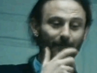 DŽONI ŠTULIĆ SE VRATIO: Legendarni frontmen Azre ponovo objavljuje muziku