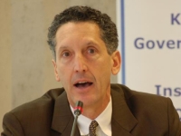 AMERIČKI STRUČNJAK ZA BALKAN EDWARD JOSEPH: Da je Rusima stalo do Srbije, prodali bi joj NIS, lopta je kod Vučića i ovo je prelomna tačka