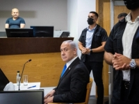 DRAMATIČNO NA SUĐENJU NETANYAHUU: Porodice ubijenih u Gazi ušli u sudnicu, zaštitari ih smirivali