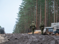 SITUACIJA JE OZBILJNA: Duboko u estonskim šumama, NATO postavlja zamku za Putina (FOTO)