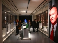 ISTANBUL SE POKLONIO VELIKANU: Pogledajte nikad viđene predmete i pisma Alije Izetbegovića iz komunističkih zatvora (FOTO)