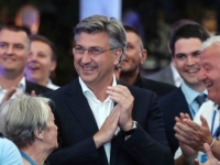 PLENKOVIĆ MU SE PRIKLONIO: 'U Hrvatskoj raste ekstremizam!'