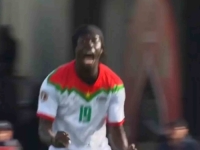 OVAJ NOGOMETAŠ VIDI SAMO NA JEDNO OKO: Jučer je vodio svoju reprezentaciju do pobjede... (VIDEO)