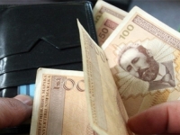 PENZIONERI ČASTE POŠTARE: Krenula isplata mirovina za novembar, zagarantirana iznosi...