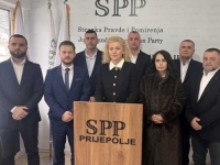 VUČIĆU SE OVO NEĆE DOPASTI: Pokrenuta inicijativa da se bošnjačka zastava istakne na svim javnim ustanovama