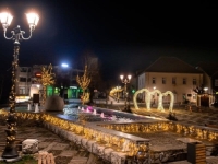 KRIVIČNA PRIJAVA PROTIV DVA MALOLJETNIKA: Uništili novogodišnju dekoraciju