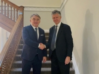 PREDSJEDAVAJUĆI PREDSJEDNIŠTVA BiH U RADNOJ POSJETI ENGLESKOJ: Komšić sa Powellom o najaktuelnijim političkim i sigurnosnim izazovima