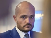 KO JE MIHAL?: Zaradio milijarde na ratu u Ukrajini, sada širi imperij u susjednu zemlju