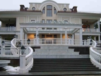 TU SU GOSTOVALI CASTRO I BERLUSCONI: Sve tajne rezidencije koju su navodno napali Ukrajinci